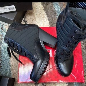 Guess leather platform black boots 11